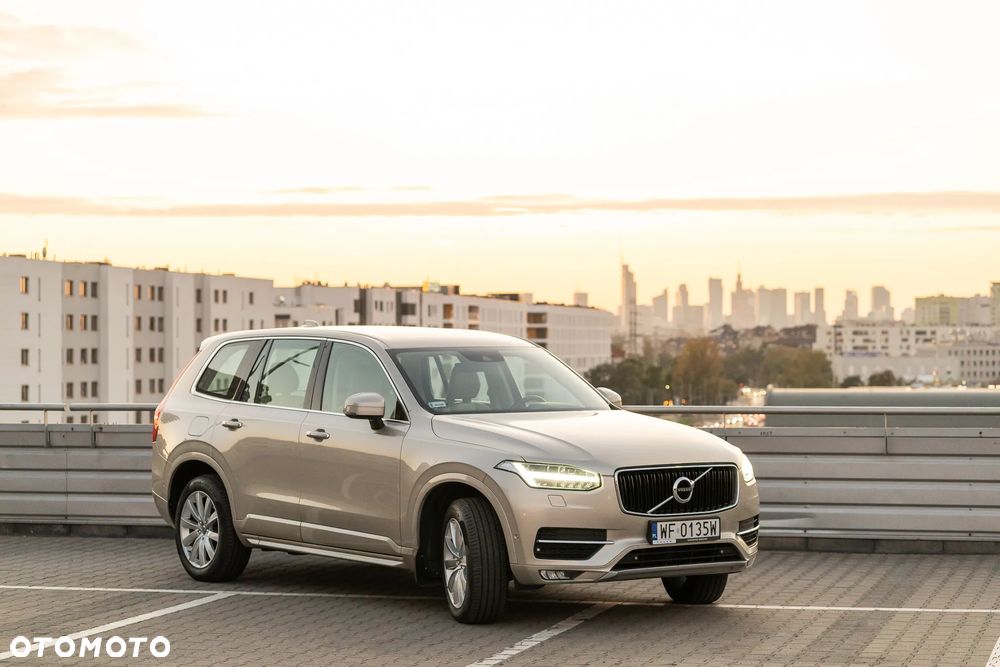 Volvo XC 90 D5 AWD Momentum - 32
