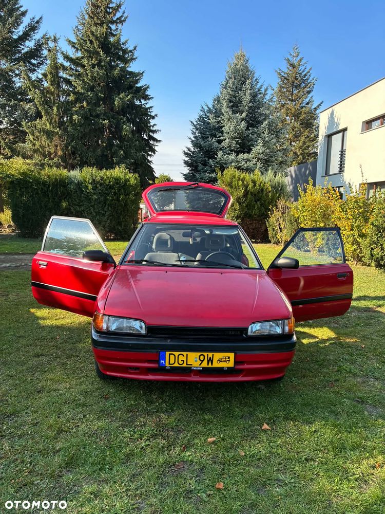 Mazda 323 - 8