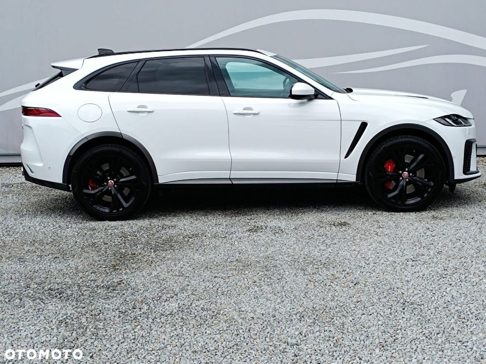 Jaguar F-Pace 5.0 V8 P550 AWD SVR - 13