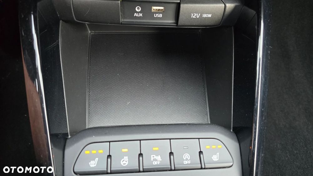 Kia Rio 1.2 Dream Team Edition - 34