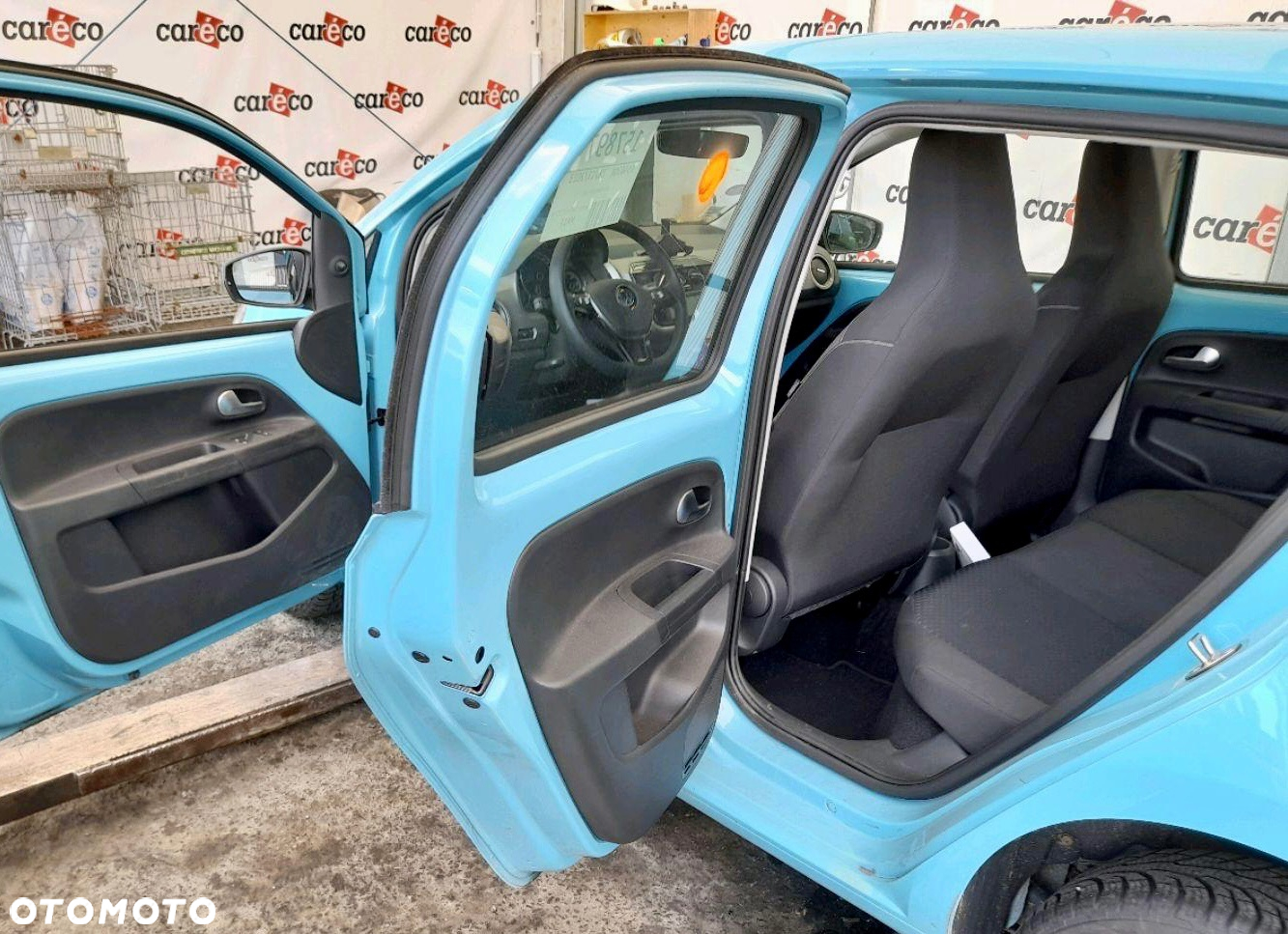 Volkswagen up! Active - 10