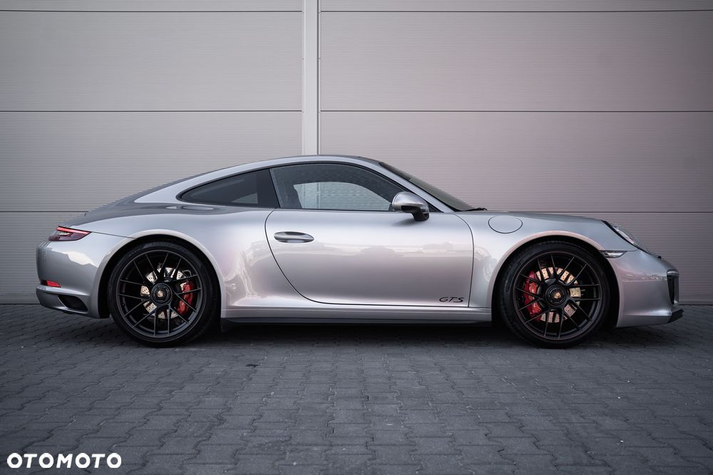 Porsche 911 Carrera 4 GTS PDK - 11