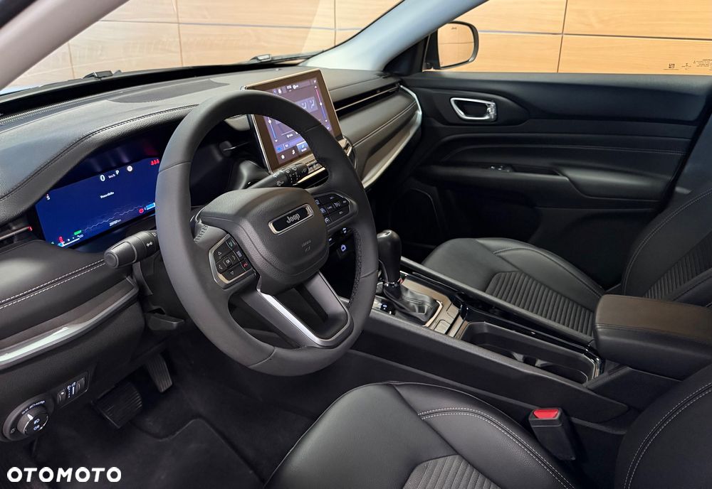 Jeep Compass - 11