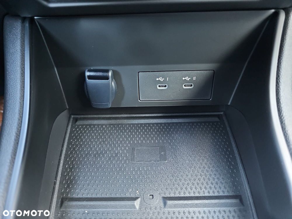 Renault Captur 1.3 TCe mHEV Techno - 27