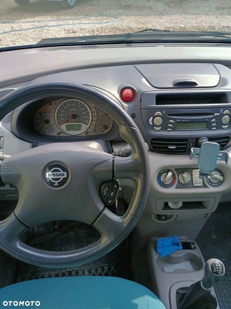 Nissan Almera - 8