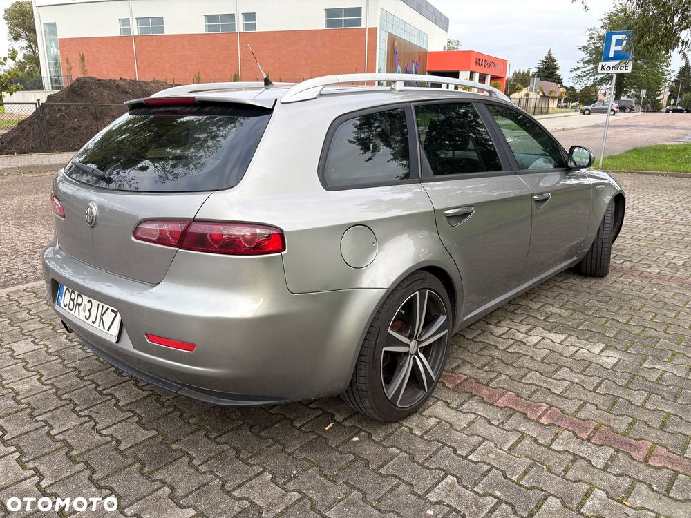 Alfa Romeo 159 - 2