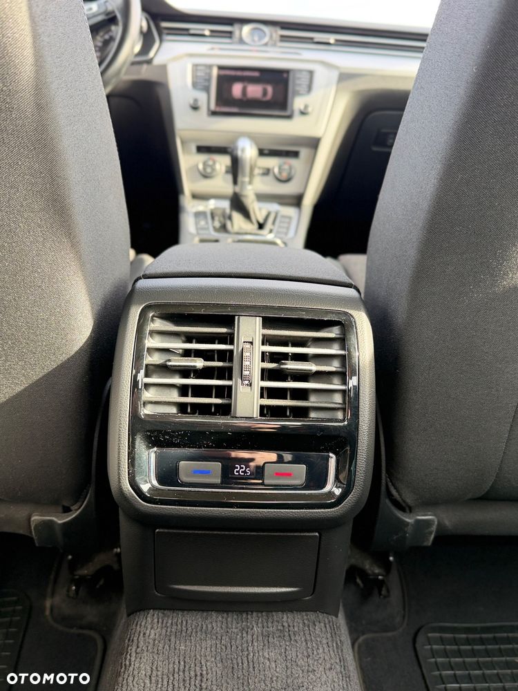 Volkswagen Passat 1.8 TSI BMT Comfortline DSG - 9