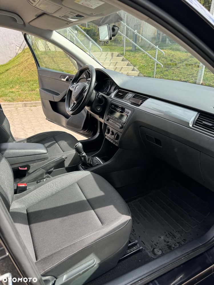 Skoda RAPID 1.2 Ambition - 11
