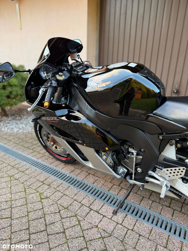 Honda CBR - 25