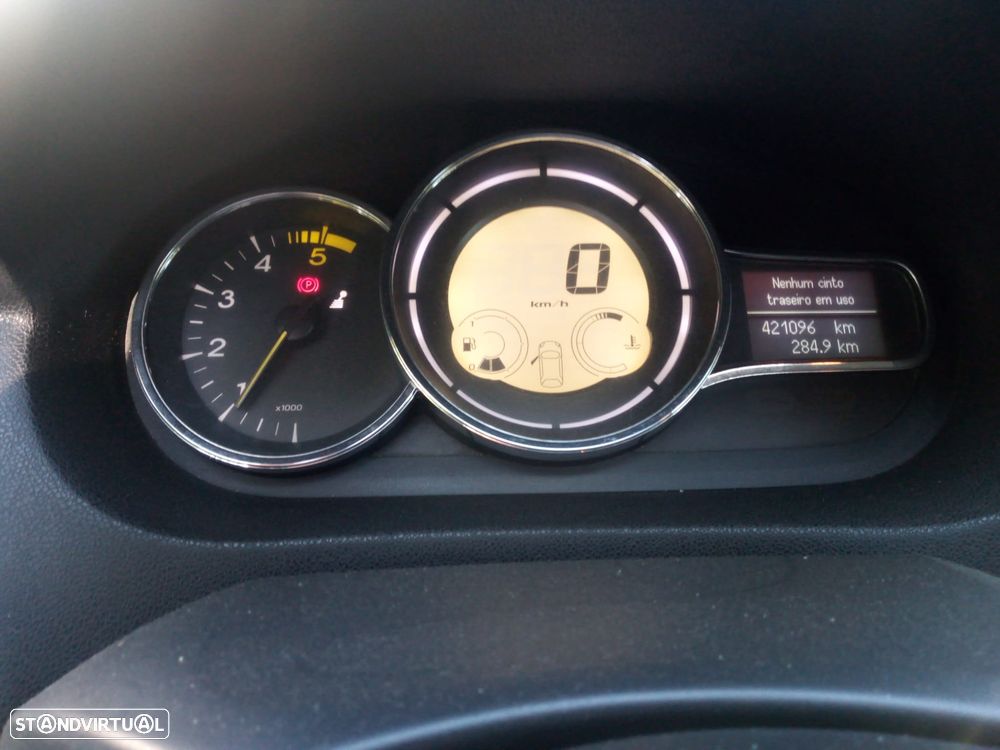 Renault Mégane Coupe 1.5 dCi Dynamique S - 15