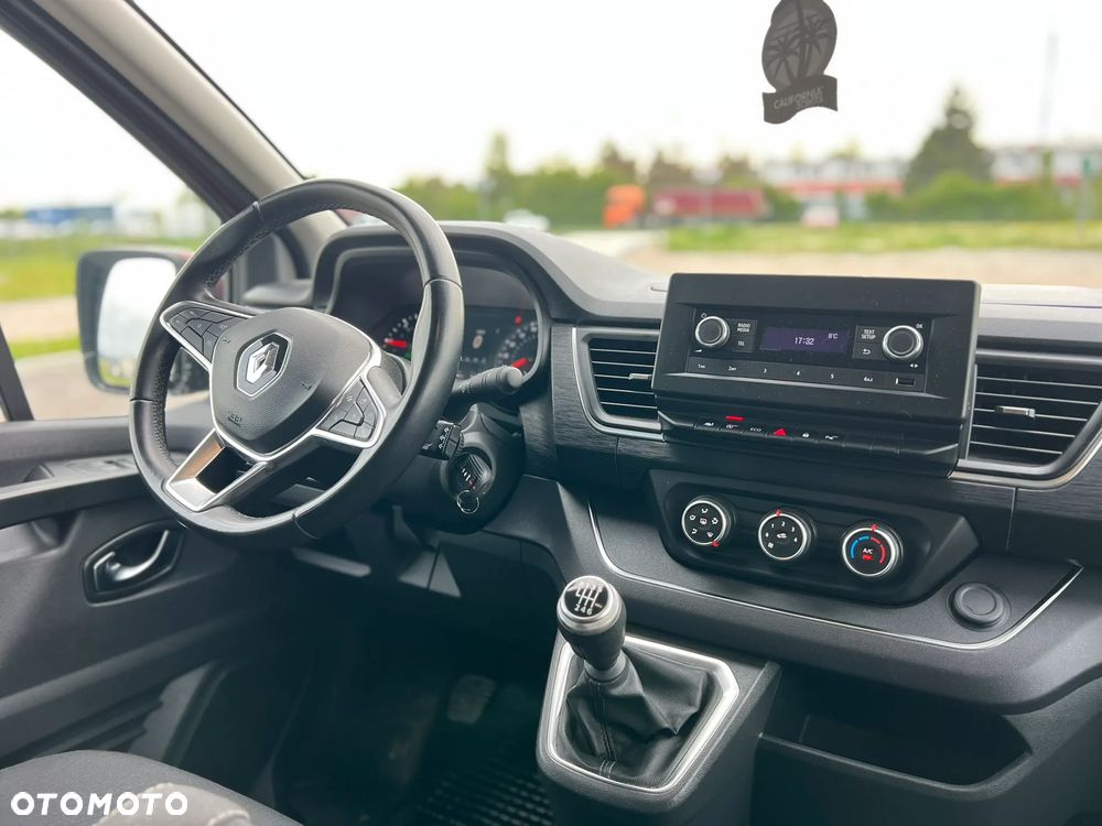 Renault Trafic - 6