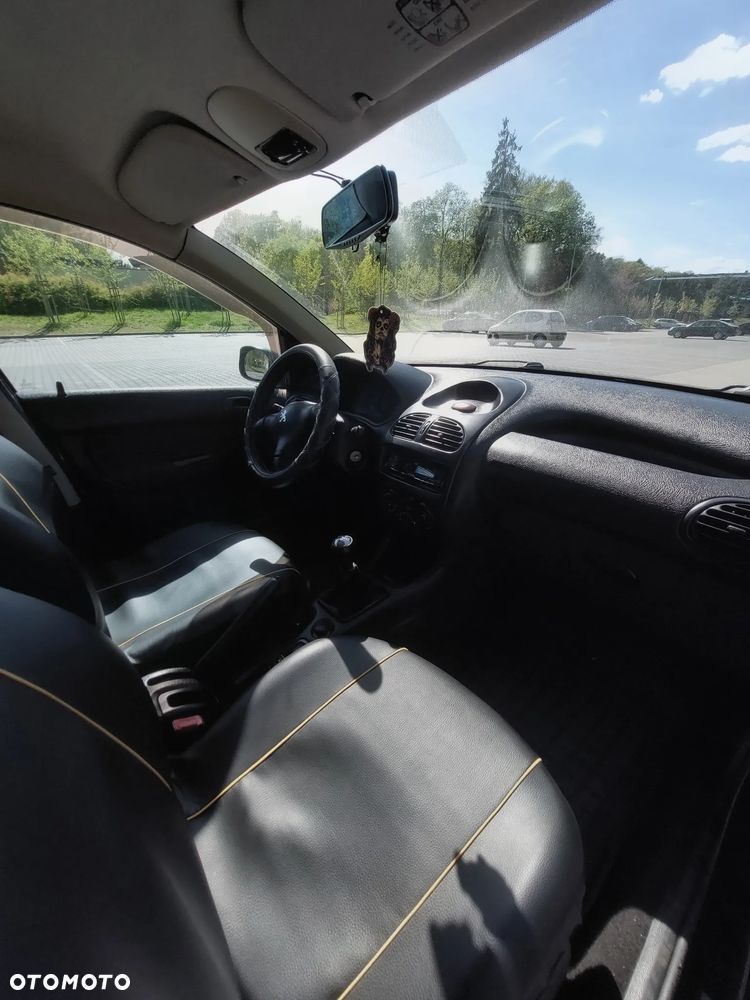 Peugeot 206 - 10