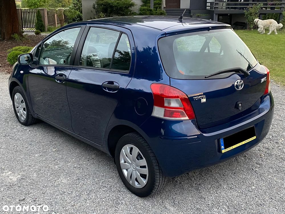 Toyota Yaris - 4