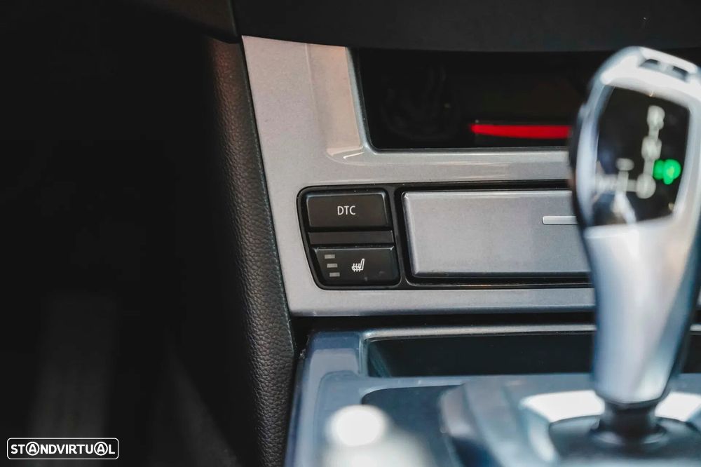 BMW 520 dA Touring Executive - 34