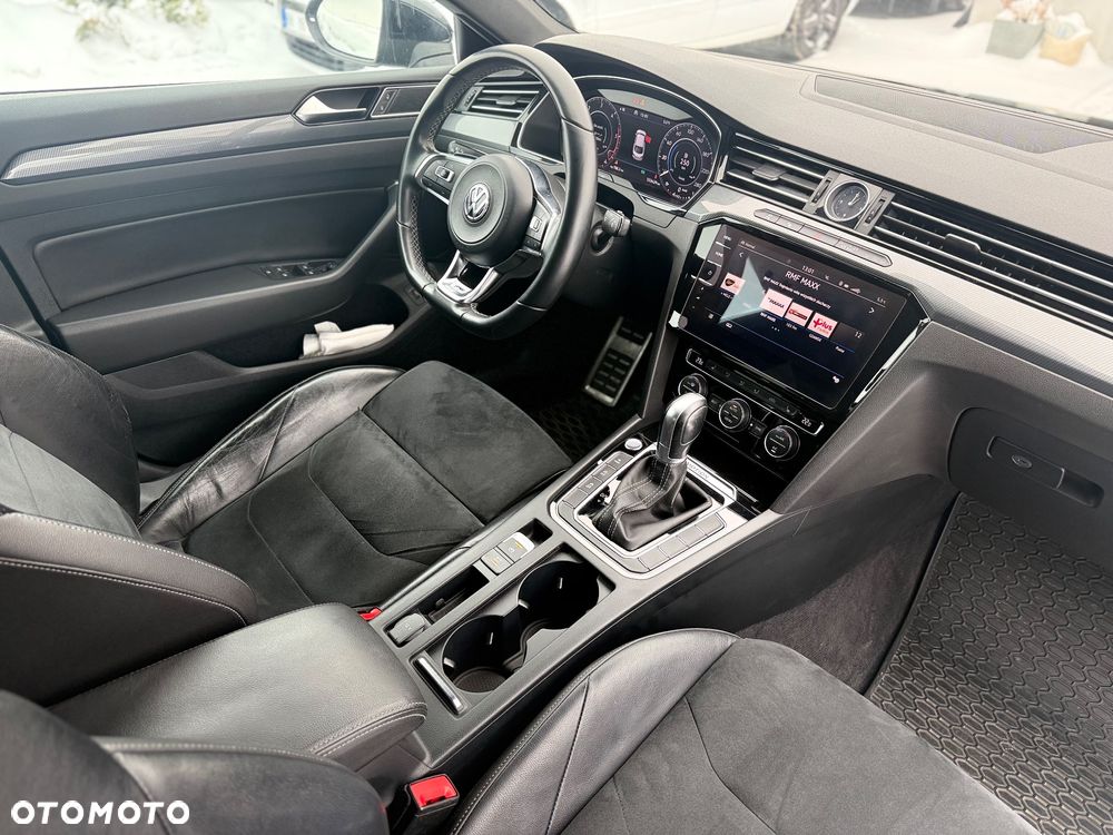 Volkswagen Arteon 2.0 TDI Bi-Turbo SCR 4Mot R-Line Edition DSG - 25