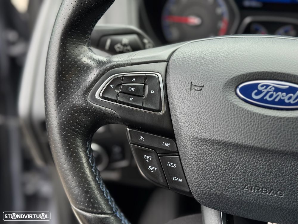 Ford Focus 2.3 EcoBoost S&S 4WD RS - 17