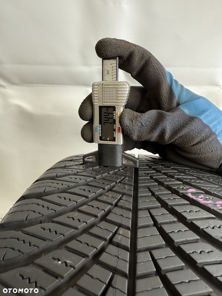 225/45/17 Goodyear Vector 4Seasons GEN-2 94V 2017R (333) - 4