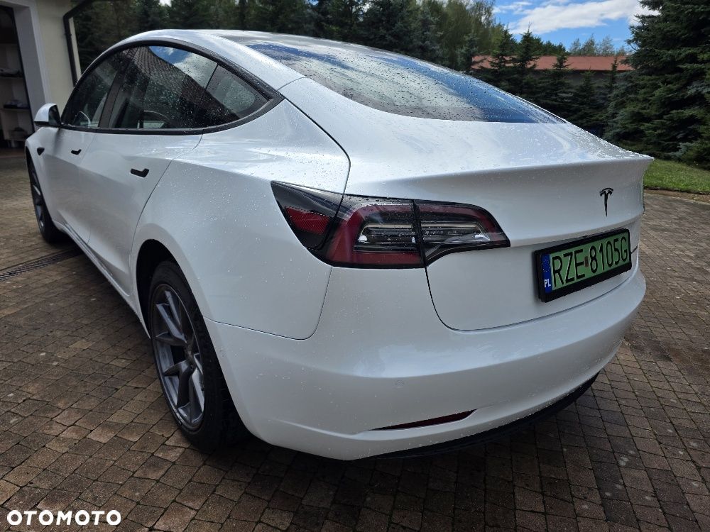 Tesla Model 3 - 15