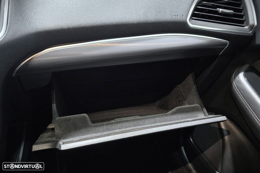 Ford S-Max 2.0 TDCi Titanium - 35