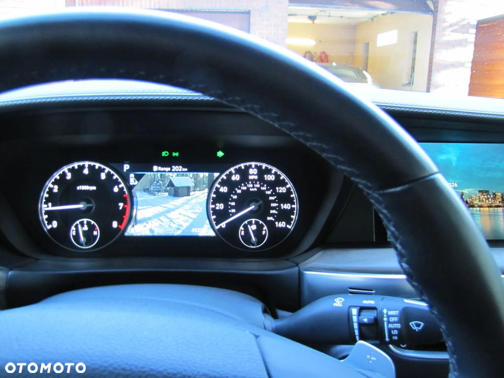 Genesis G90 - 17