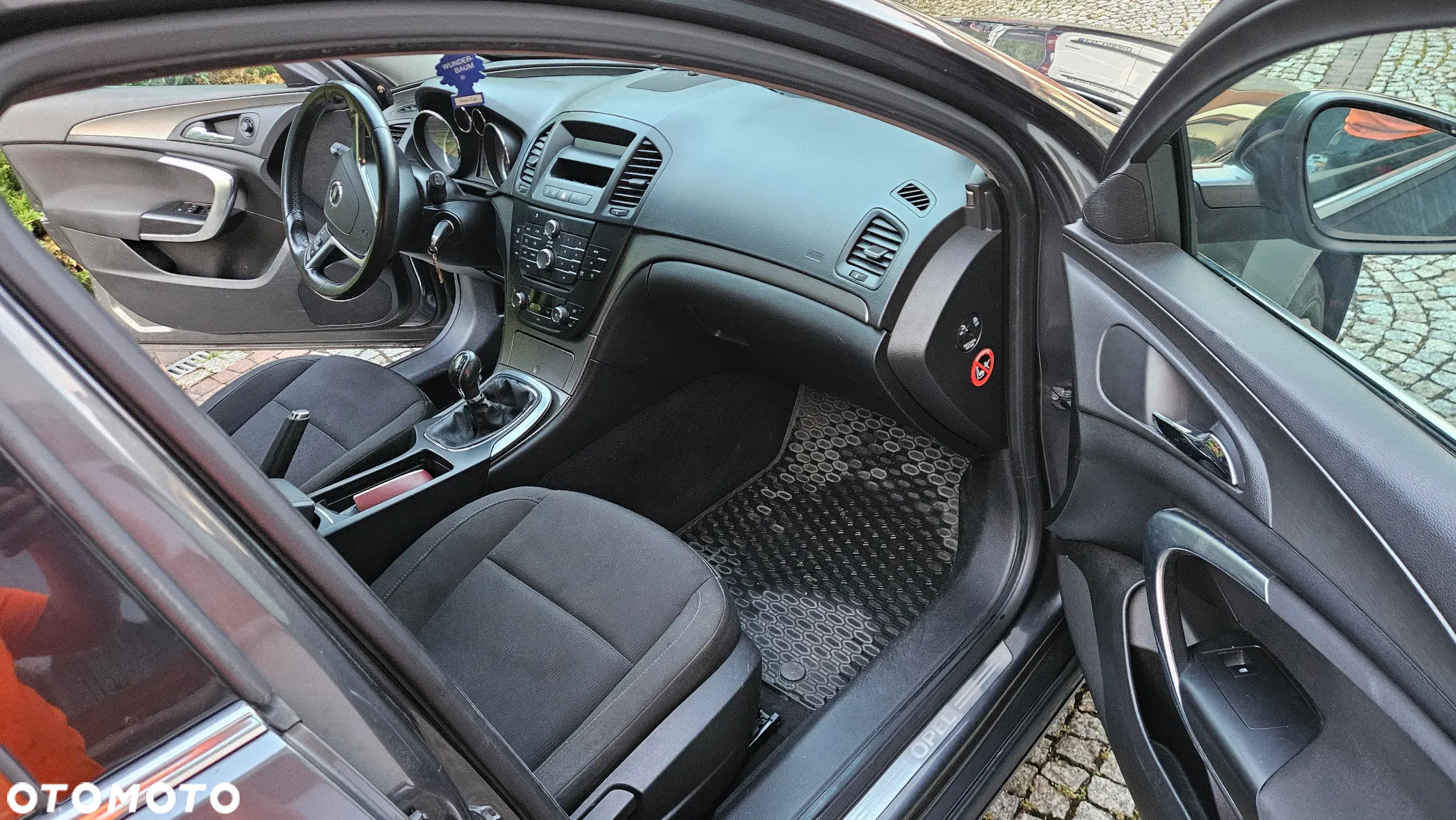 Opel Insignia 2.0 CDTI - 9