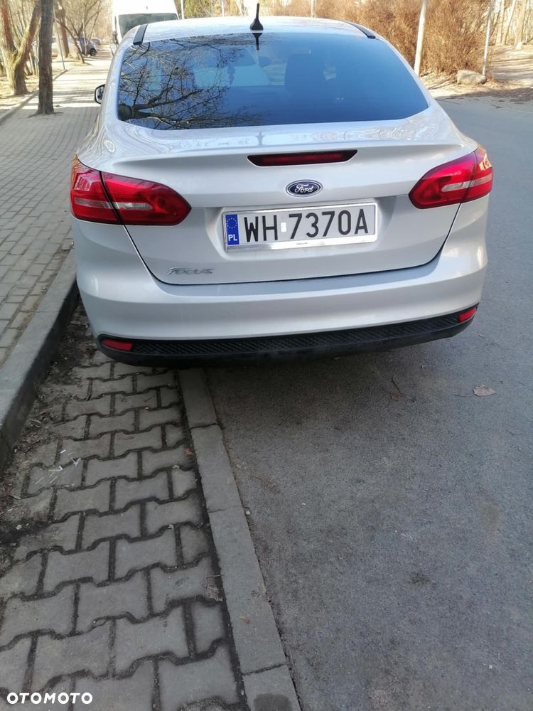 Ford Focus 1.6 Trend - 12