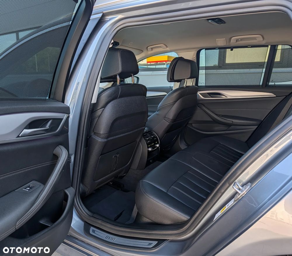 BMW Seria 5 530d xDrive Sport Line - 8