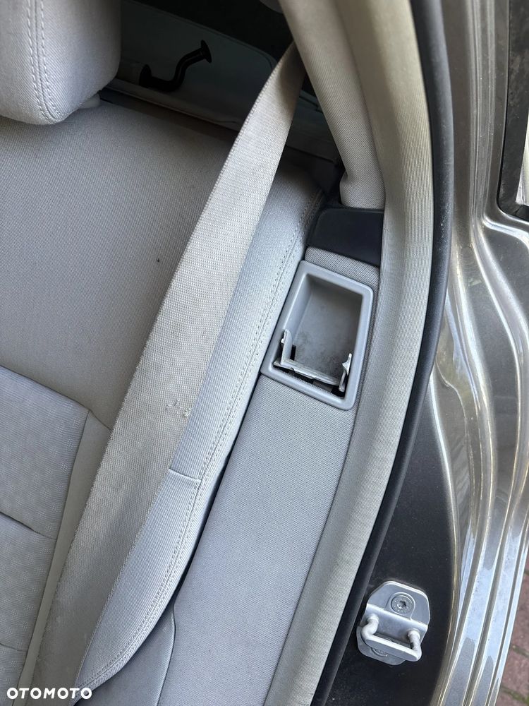Mercedes-Benz Klasa E 350 CDI 4-Matic BlueEff - 32