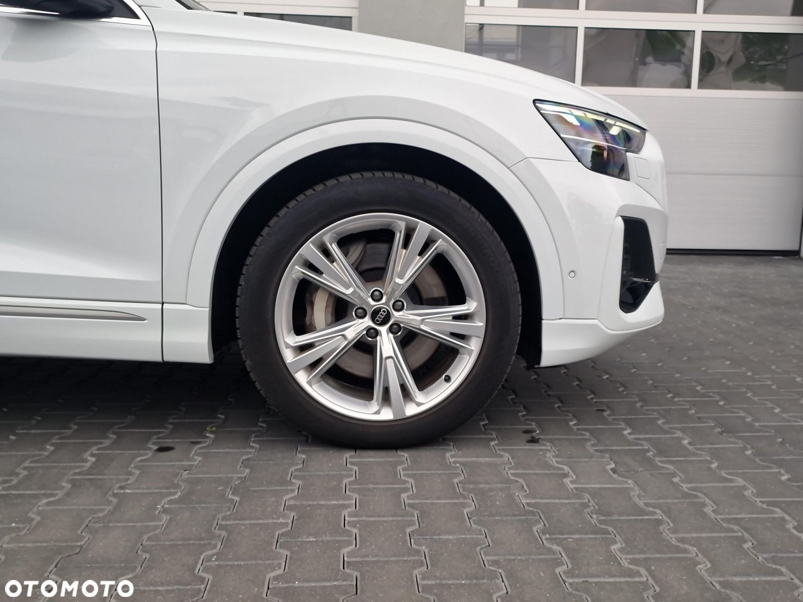 Audi Q8 - 24