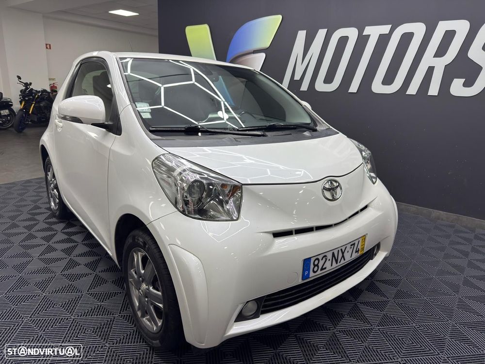 Toyota iQ 1.0 VVT-i Essential+AC - 1