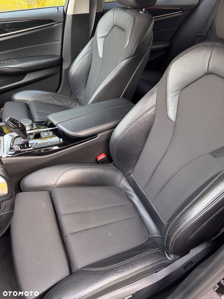 BMW Seria 5 - 32