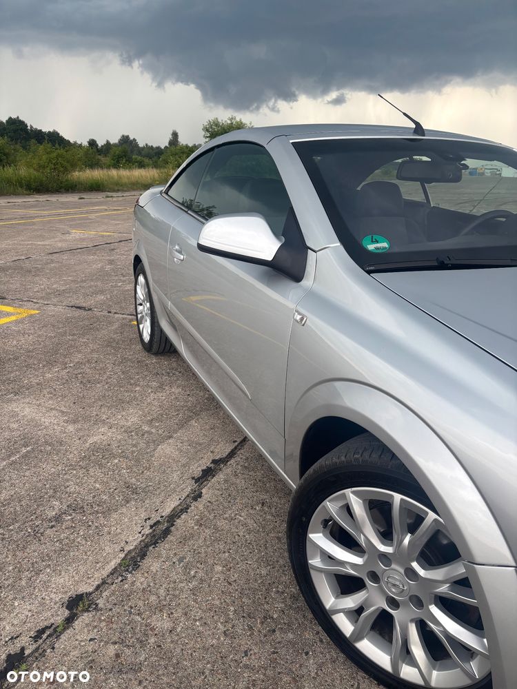 Opel Astra - 25