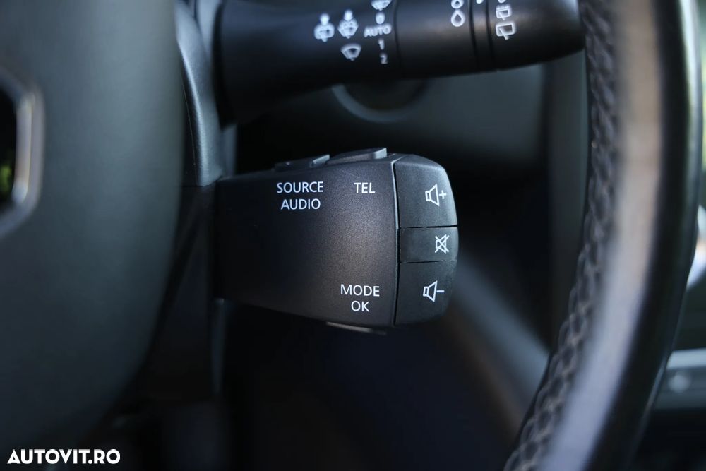 Renault Megane ENERGY dCi 110 Start & Stop Bose Edition - 25