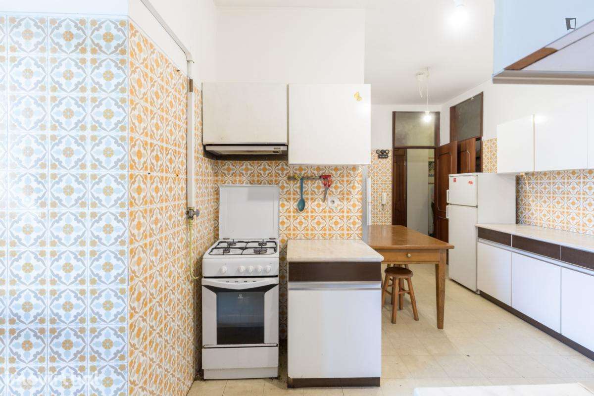 Quarto - localizado em Ramalde Porto - Grande imagem: 4/36