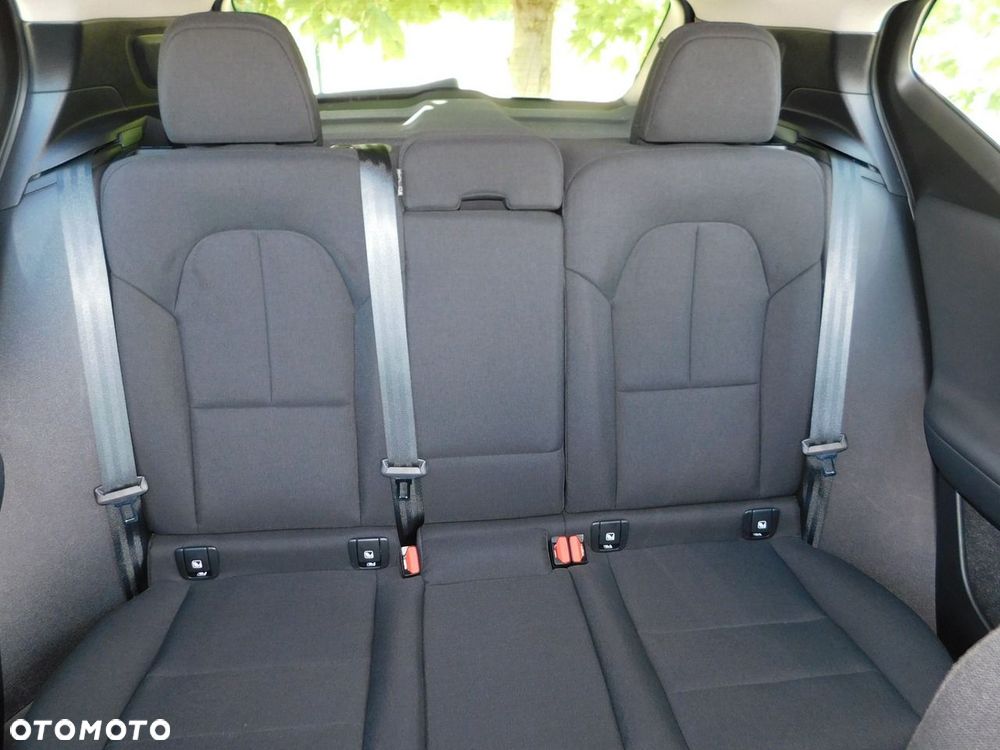 Volvo XC 40 - 9
