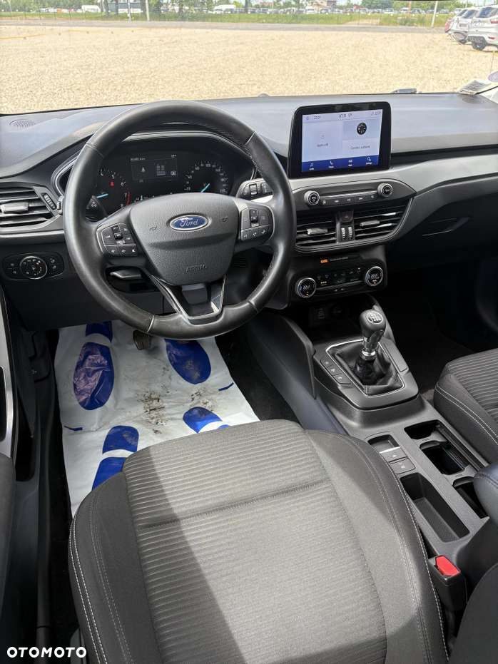 Ford Focus - 8