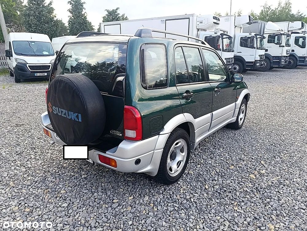 Suzuki Grand Vitara 2.0 - 6