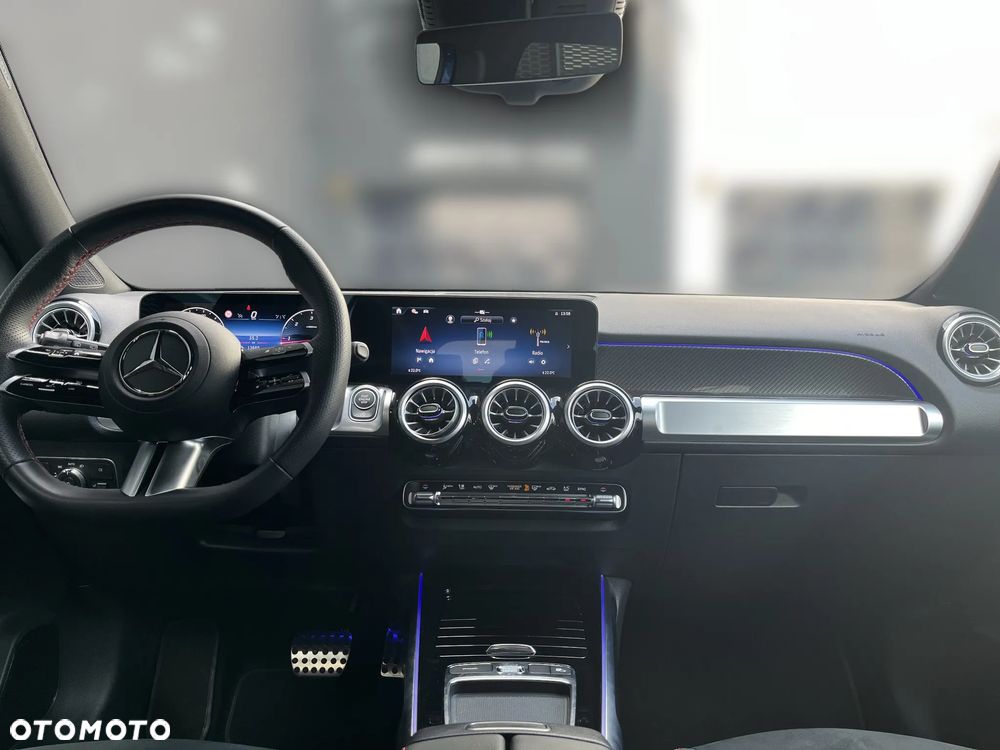 Mercedes-Benz GLB - 15