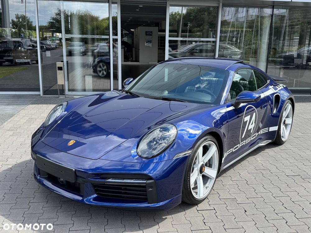 Porsche 911 Turbo 50 Years - 19
