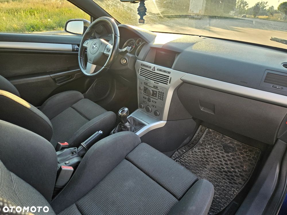 Opel Astra 1.6 T Sport - 21