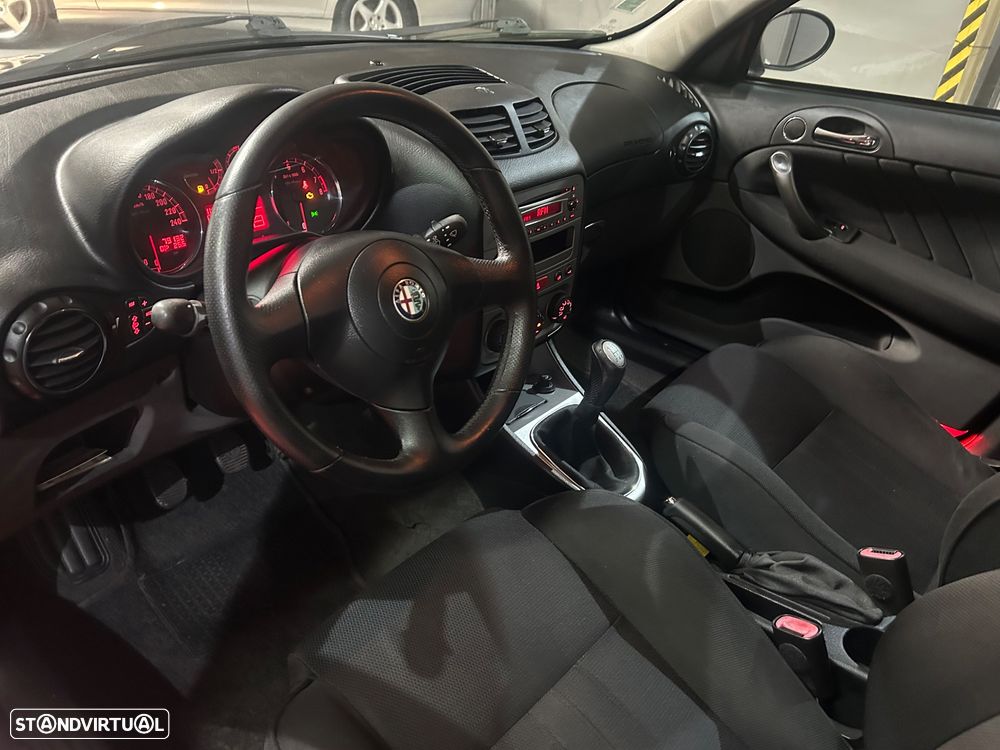 Alfa Romeo 147 1.6 TS Progression - 11