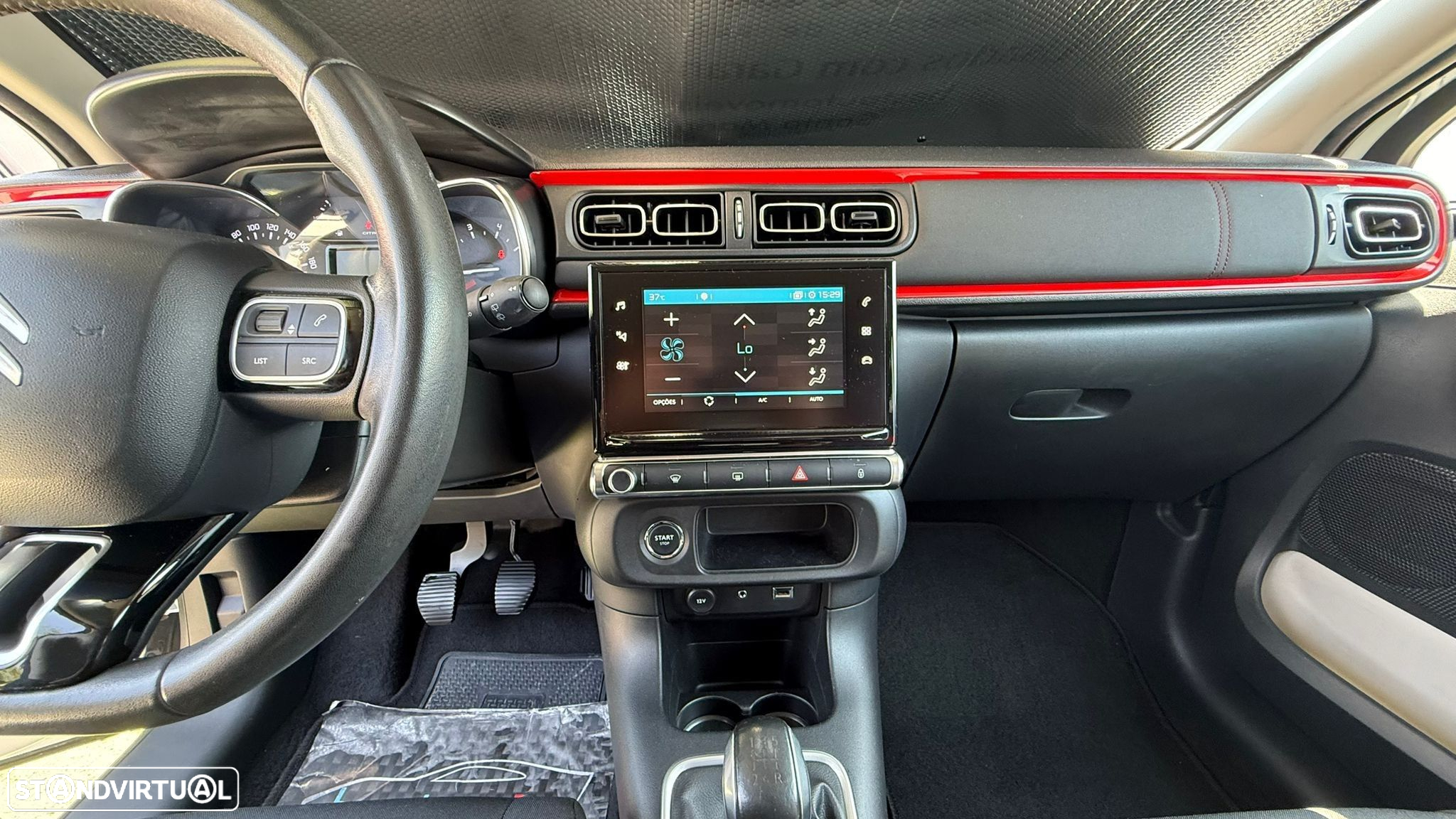 Citroën C3 1.2 PureTech Shine - 30
