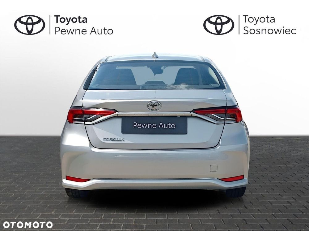 Toyota Corolla - 5