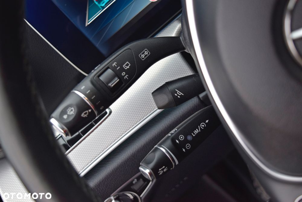 Mercedes-Benz Klasa E 200 9G-TRONIC Avantgarde - 16