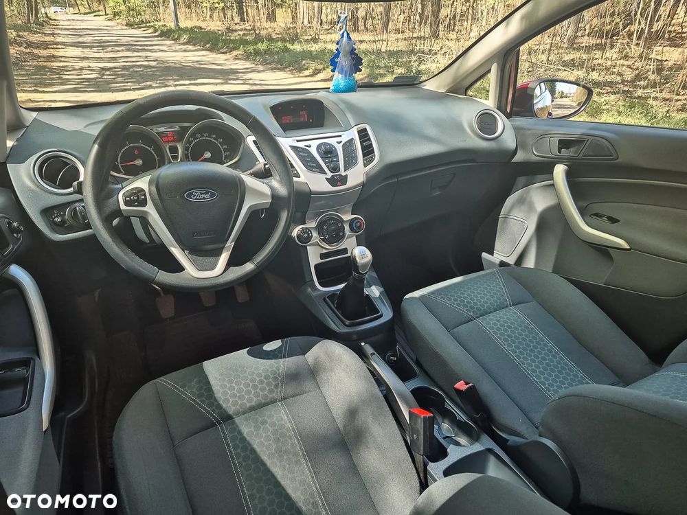 Ford Fiesta 1.25 Titanium - 10