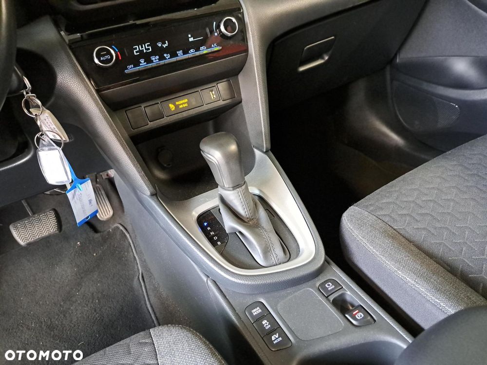 Toyota Yaris Cross Hybrid 1.5 Comfort - 24