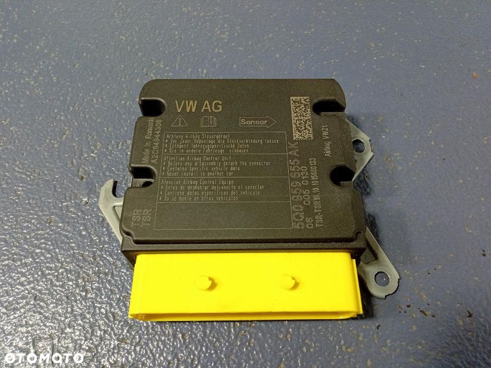 SUPERB III 15- DESKA KONSOLA PODUSZKI PASY SENSOR KPL EU 3V1857007 - 2