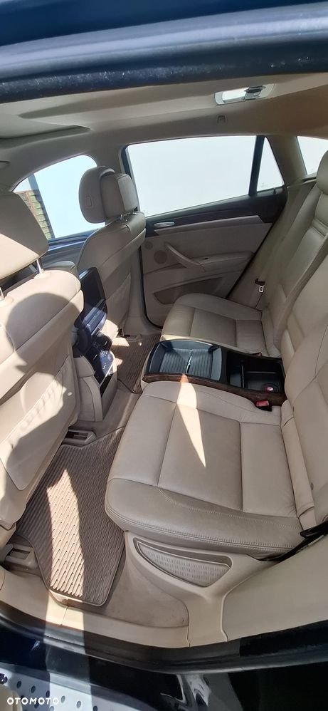 BMW X6 xDrive35i - 7