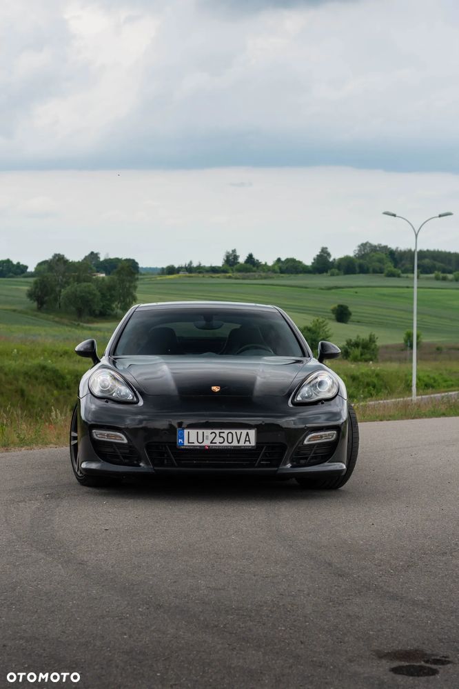 Porsche Panamera GTS - 19