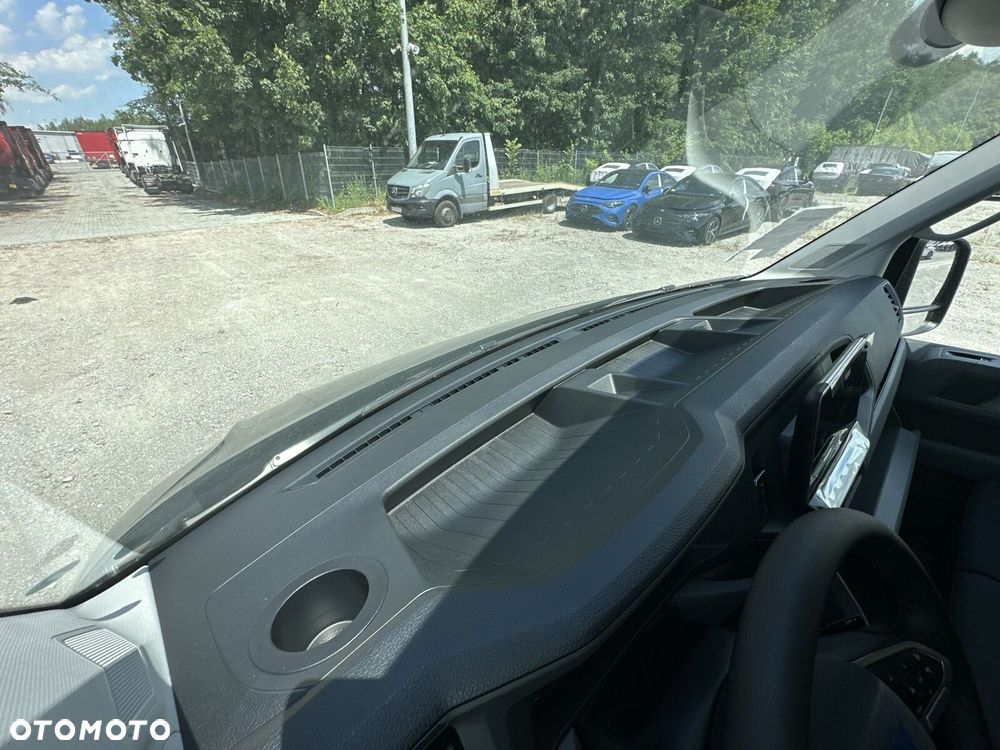 Volkswagen Crafter - 26